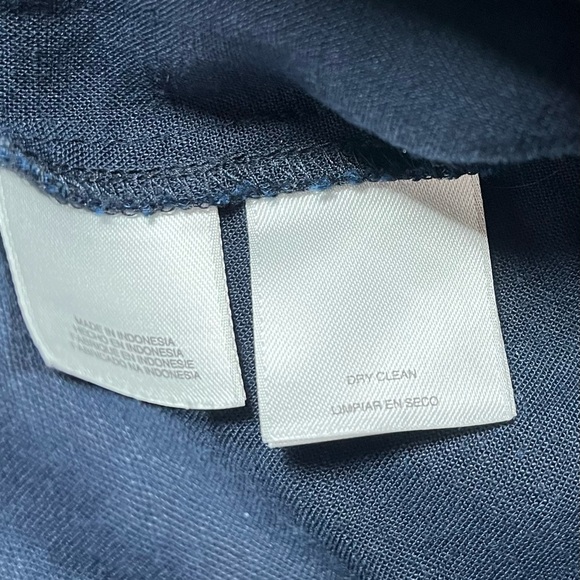 Jones New York Signature Navy and White Linen Tunic Blouse, L $35 - Picture 12 of 12